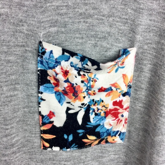 Gray Long Sleeve Floral Open Back Top - Picture 5 of 8